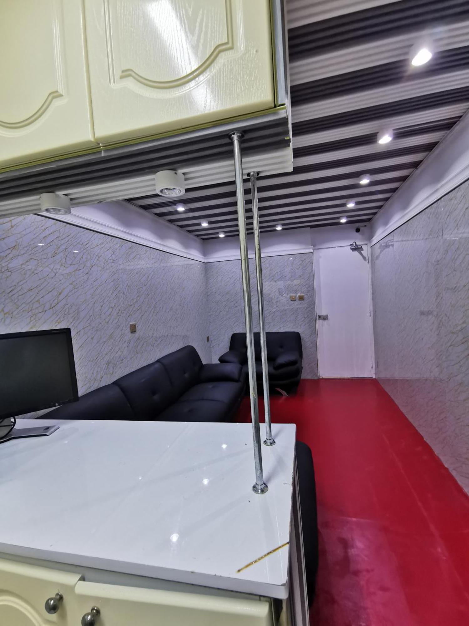 Cloud9 Premium Hostel Dubai Exterior photo